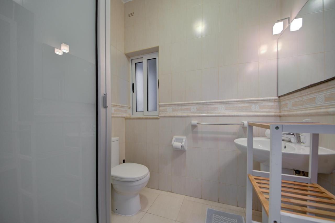 Azure Haven - Gzira Apartments And Penthouse By Shortletsmalta المظهر الخارجي الصورة
