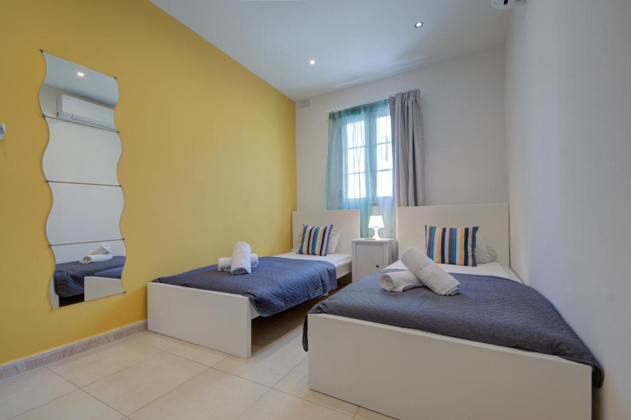 Azure Haven - Gzira Apartments And Penthouse By Shortletsmalta المظهر الخارجي الصورة
