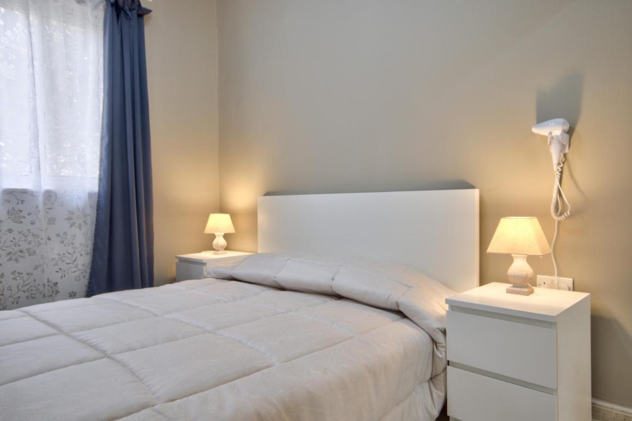 Azure Haven - Gzira Apartments And Penthouse By Shortletsmalta المظهر الخارجي الصورة