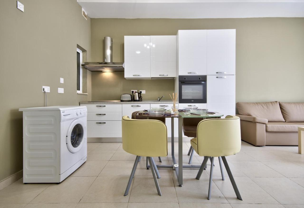 Azure Haven - Gzira Apartments And Penthouse By Shortletsmalta المظهر الخارجي الصورة