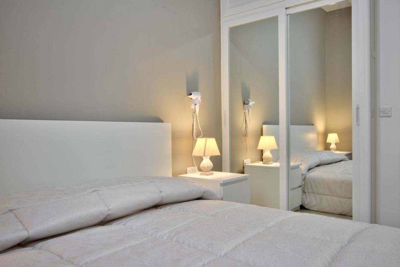Azure Haven - Gzira Apartments And Penthouse By Shortletsmalta المظهر الخارجي الصورة