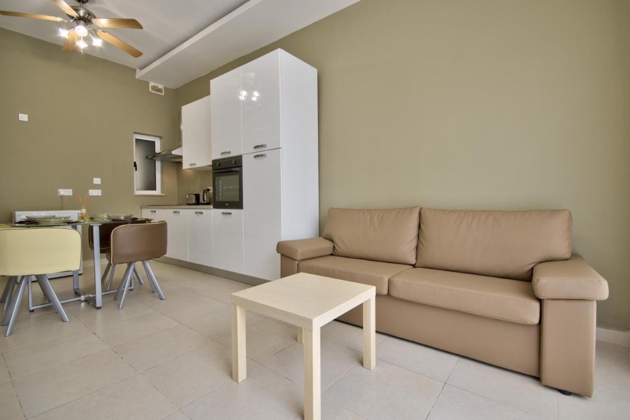 Azure Haven - Gzira Apartments And Penthouse By Shortletsmalta المظهر الخارجي الصورة